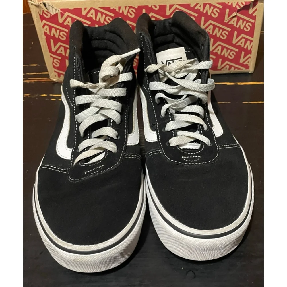 Women's Vans Ward Hi Sneakers Black/White US 9.5 men’s size 8